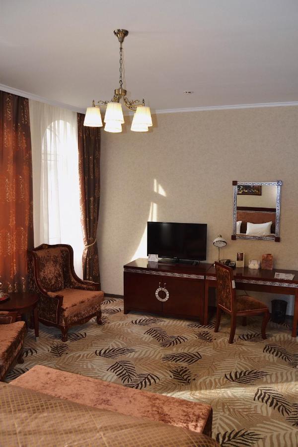 Hotel Sevan Plaza Rostov-on-Don ภายนอก รูปภาพ